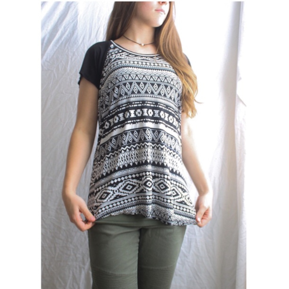 Rue21 // Blouse // Black and White